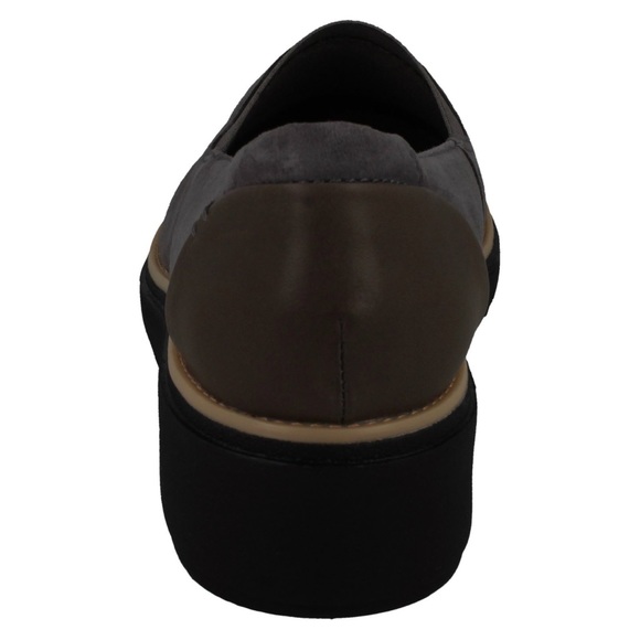 Clarks women's * Sharon Dolly * Grey Suede Slip-On  Cushion Plus Shoes - Picture 2 of 9